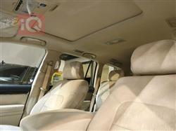 تۆیۆتا لاند کروزەر